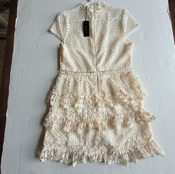 ROMEO AND JULIET COUTURE  MOCK TURTLE NECK CAP SLEEVE IVORY DRESS - Picture 6 of 16